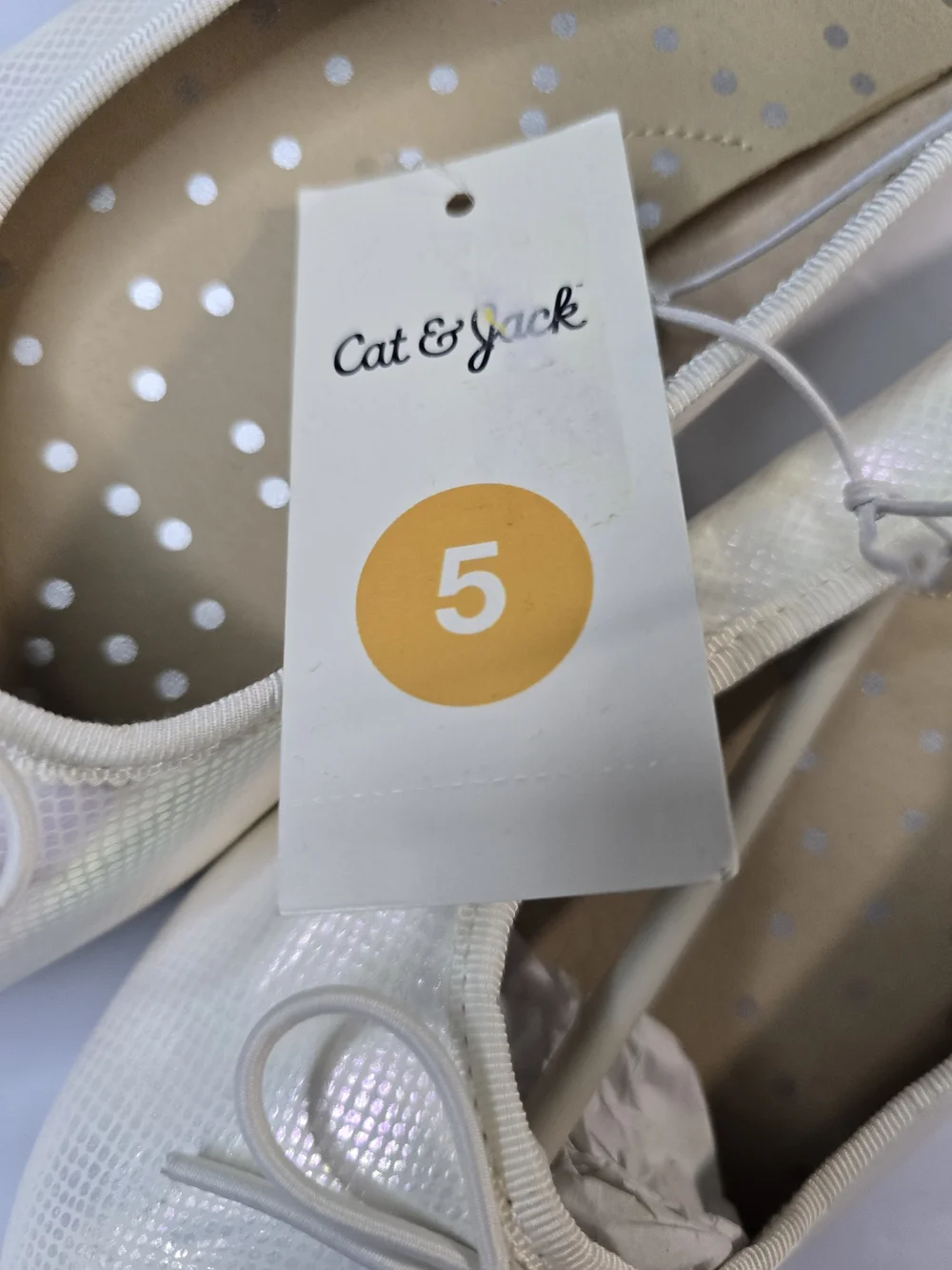 Cat & Jack Girls White Ballet Flats with Bow Trim
